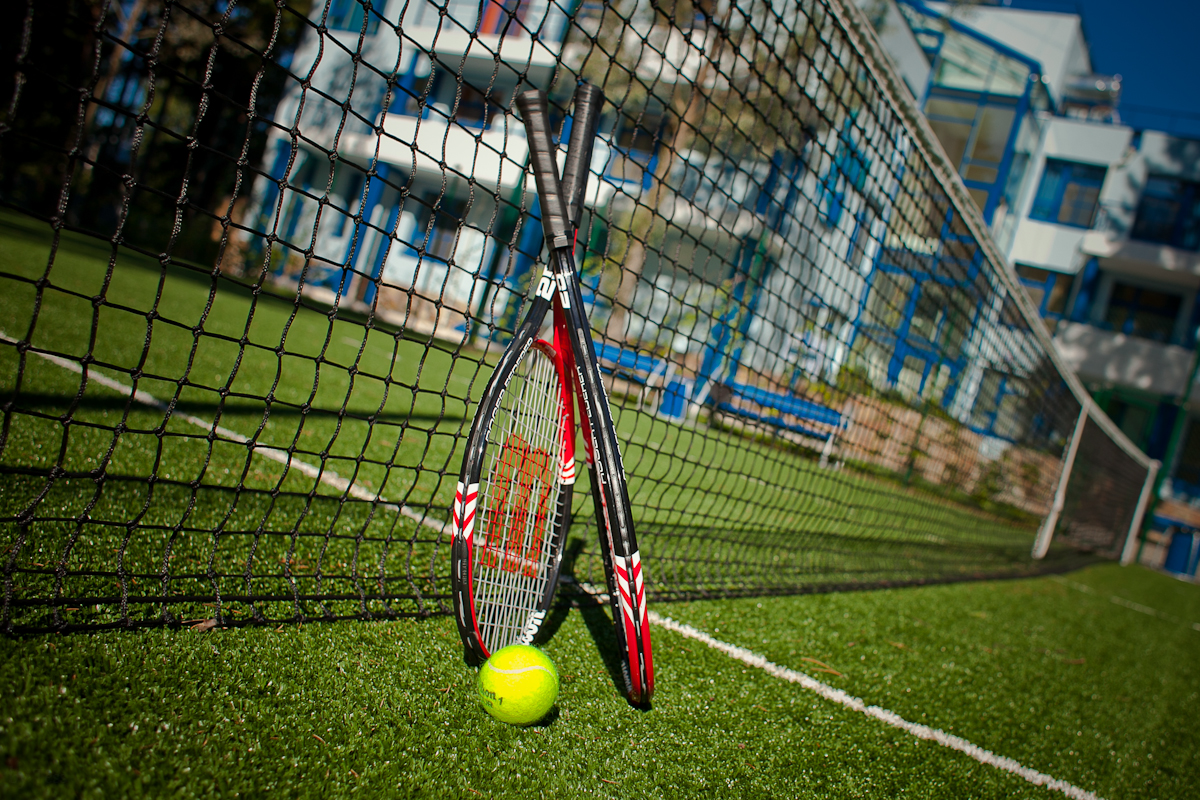 Swot analysis for tennis club picture